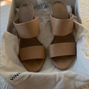 Vince nude benetta sandals